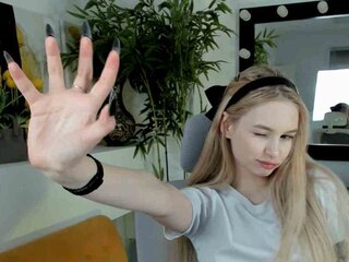 Adult camshow AvaDaviis