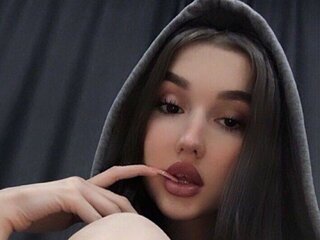 Webcam shows JessiSpark