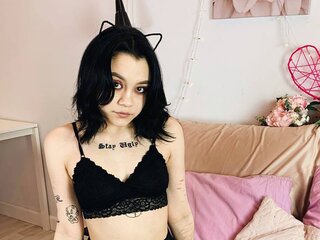 Live cam KiraSims