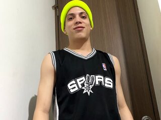 Cam toy SebastianTuiran